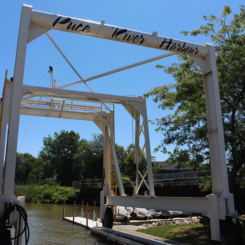 Puce River Harbour boat lift